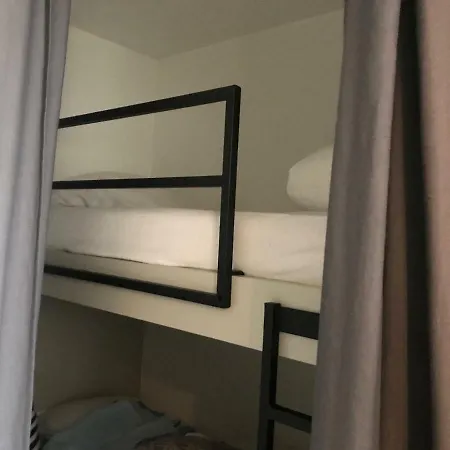 50 Zeedijk Apartamento